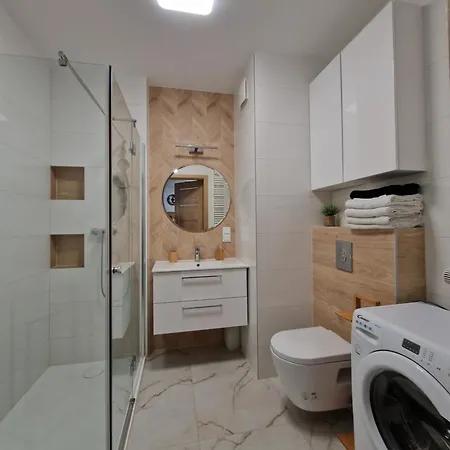 Paderewskiego Two Bedrooms Private Garage Air Condition Balkon Faktura Apartment