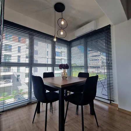 Apartment Paderewskiego Two Bedrooms Private Garage Air Condition Balkon Faktura Rzeszow