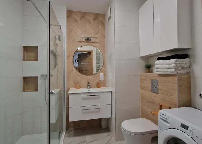 Paderewskiego Two Bedrooms Private Garage Fv Self Check-in Lägenhet